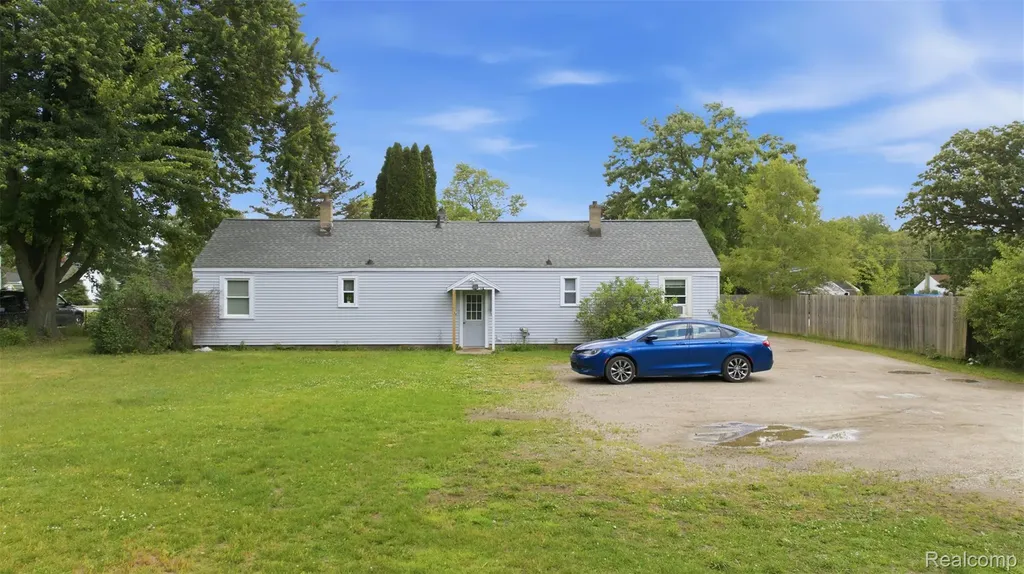 3006 Lansing Avenue Blackman Charter Township MI 49202