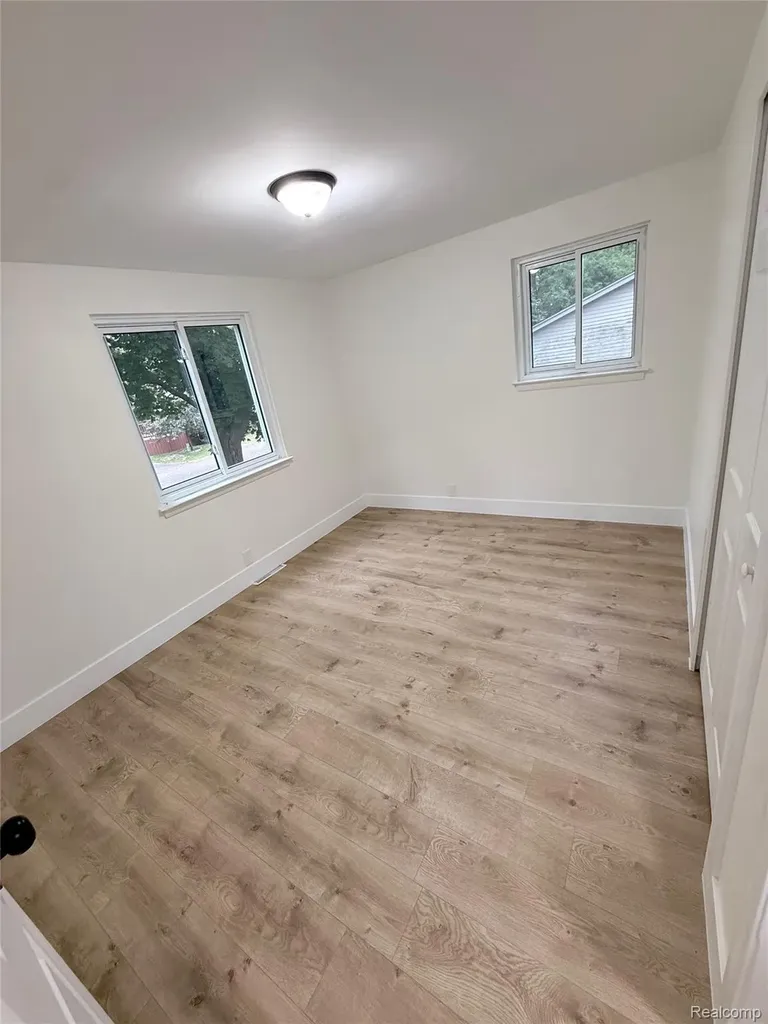 8965 Van Gordon Avenue White Lake Charter Township MI 48386