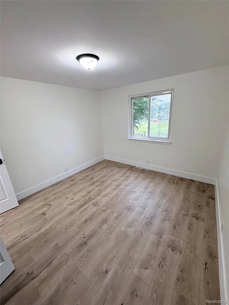 8965 Van Gordon Avenue White Lake Charter Township MI 48386