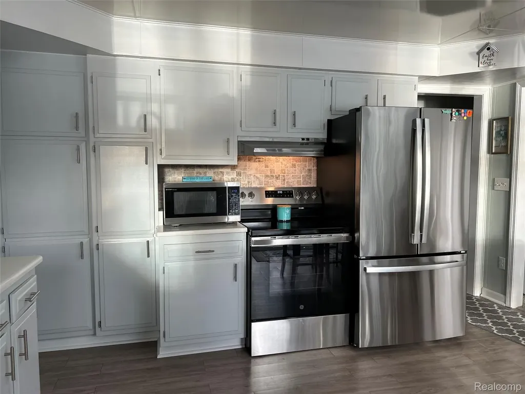 3301 W Huckleberry Trail Surrey Township MI 48622