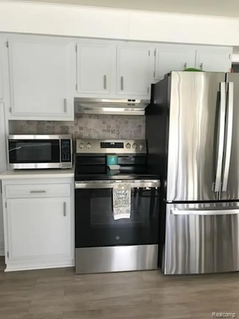 3301 W Huckleberry Trail Surrey Township MI 48622