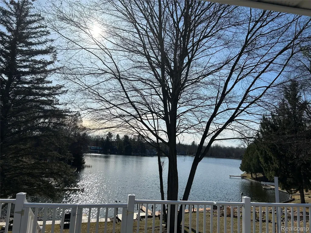3301 W Huckleberry Trail Surrey Township MI 48622