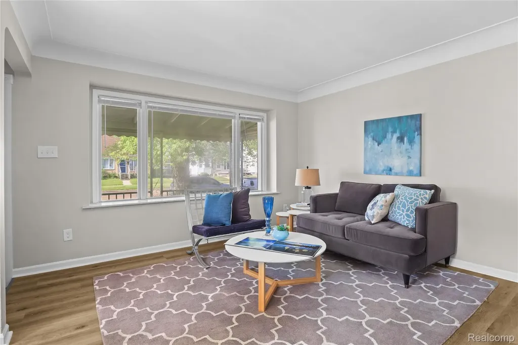 1848 Philomene Boulevard Lincoln Park City MI 48146