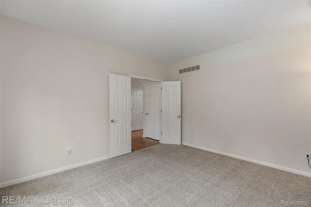 25051 Samoset Court Novi City MI 48374