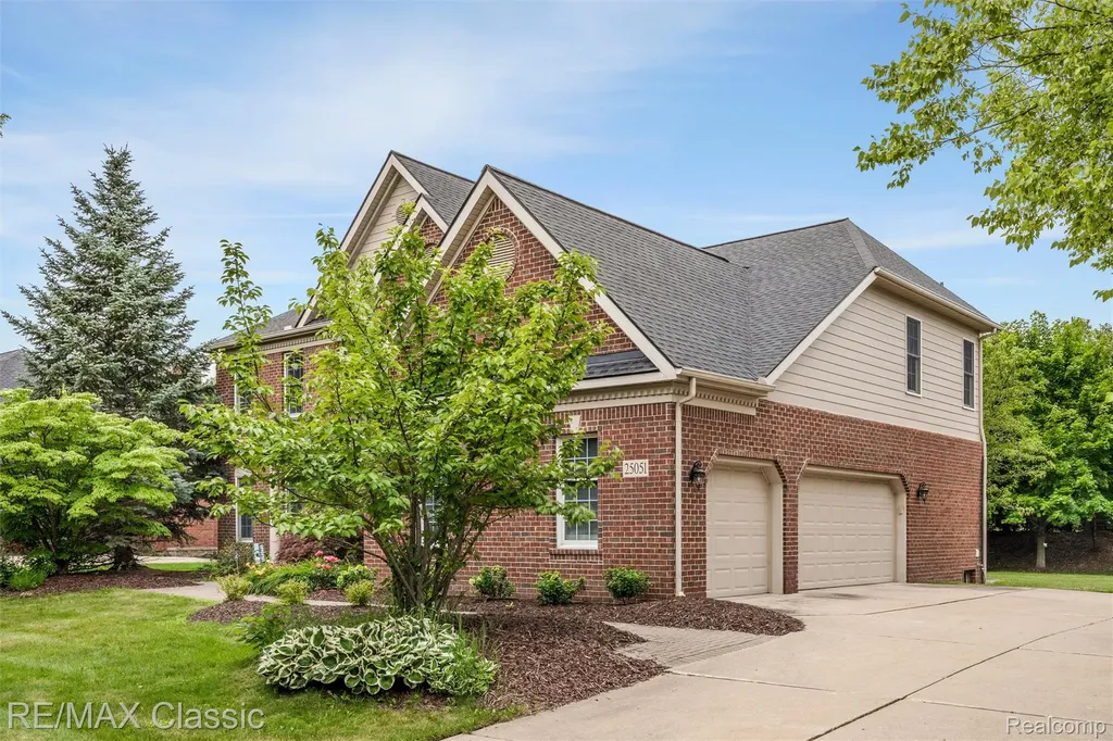 25051 Samoset Court Novi City MI 48374