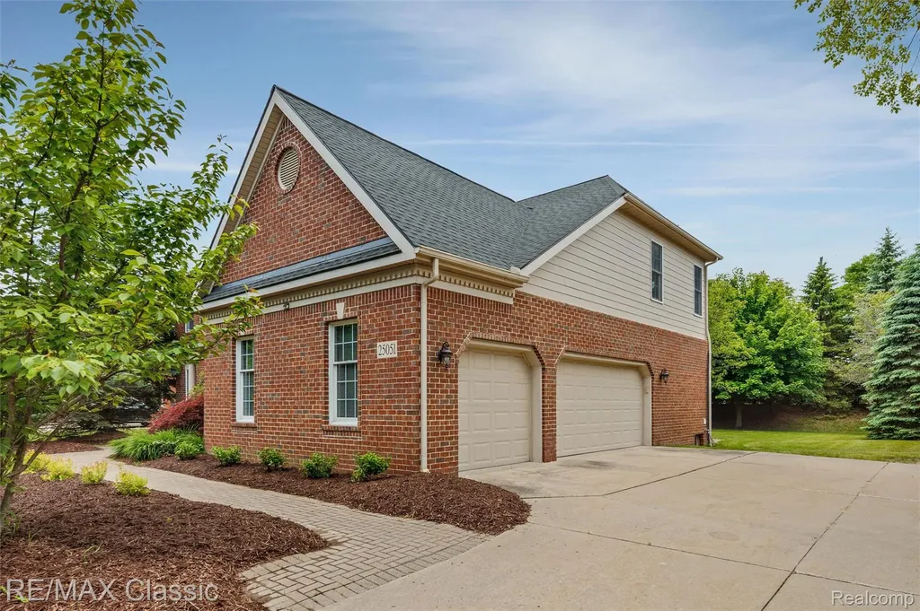 25051 Samoset Court Novi City MI 48374