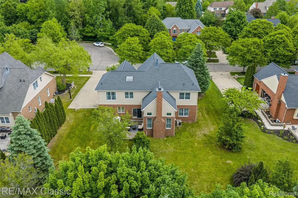 25051 Samoset Court Novi City MI 48374