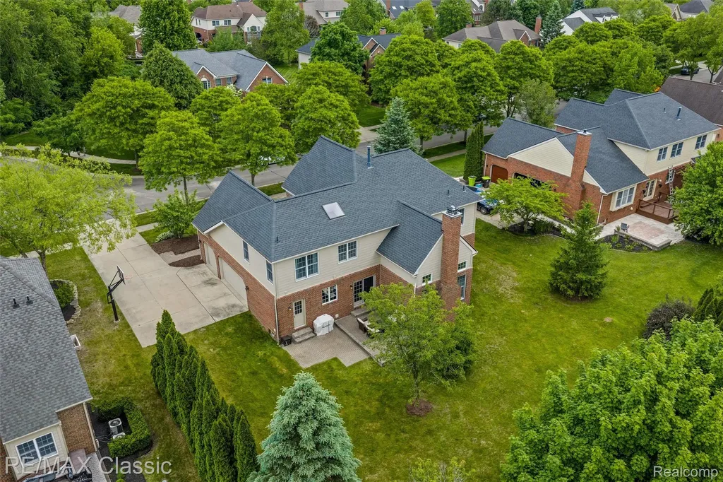 25051 Samoset Court Novi City MI 48374