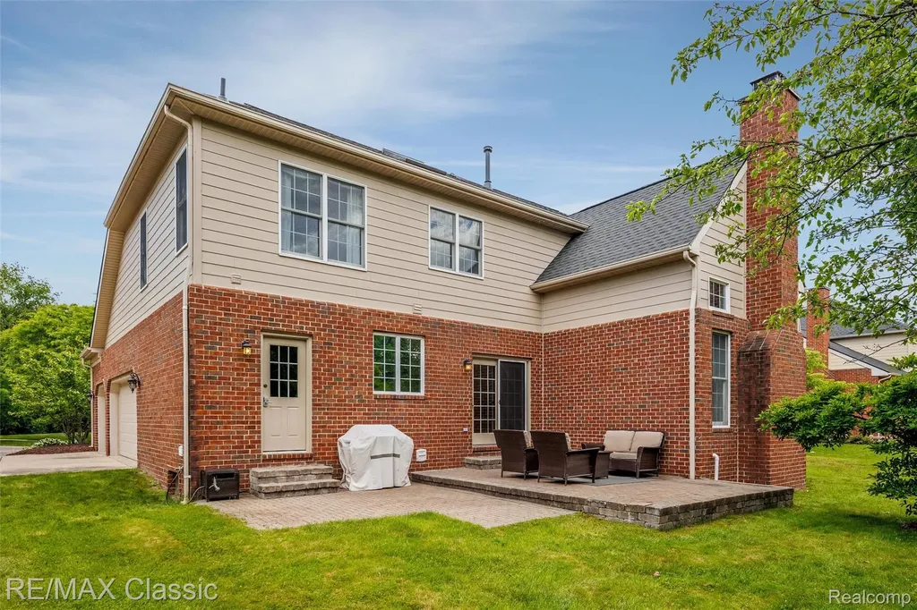 25051 Samoset Court Novi City MI 48374