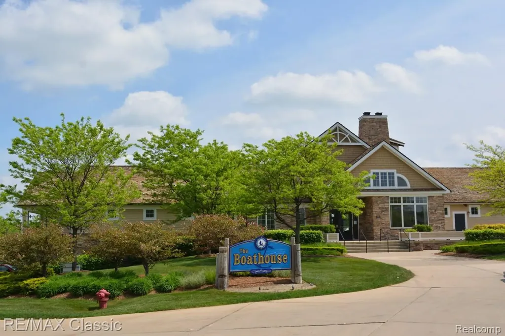25051 Samoset Court Novi City MI 48374