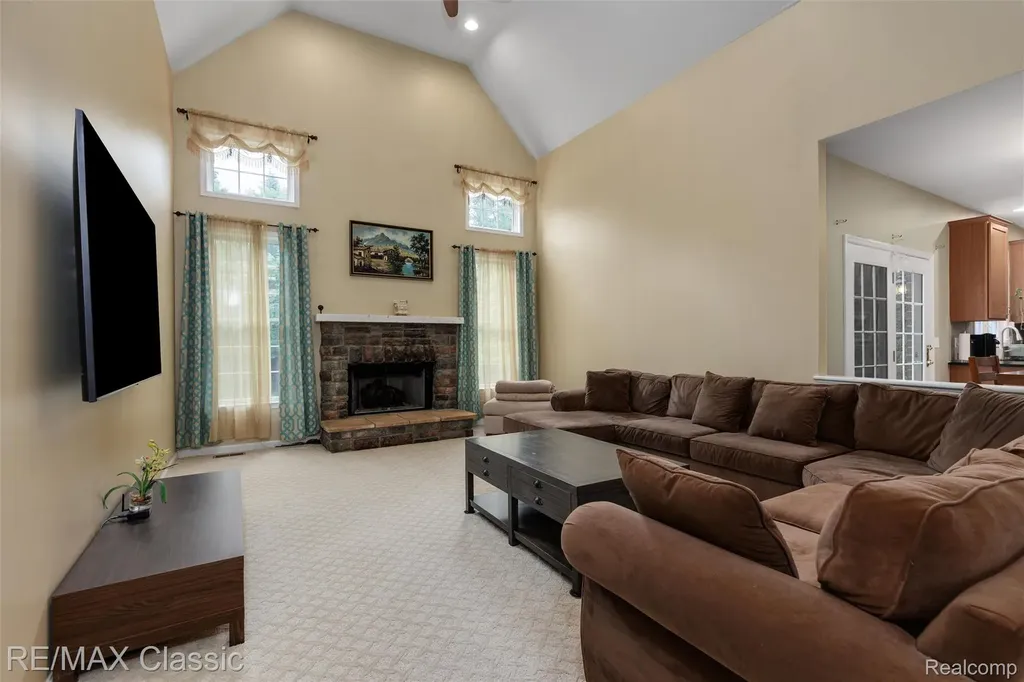 25051 Samoset Court Novi City MI 48374