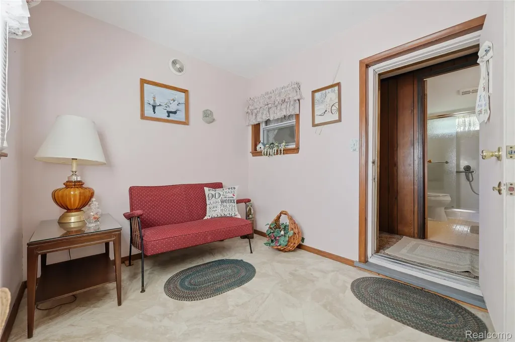 3700 Sylvester Drive Dryden Township MI 48428