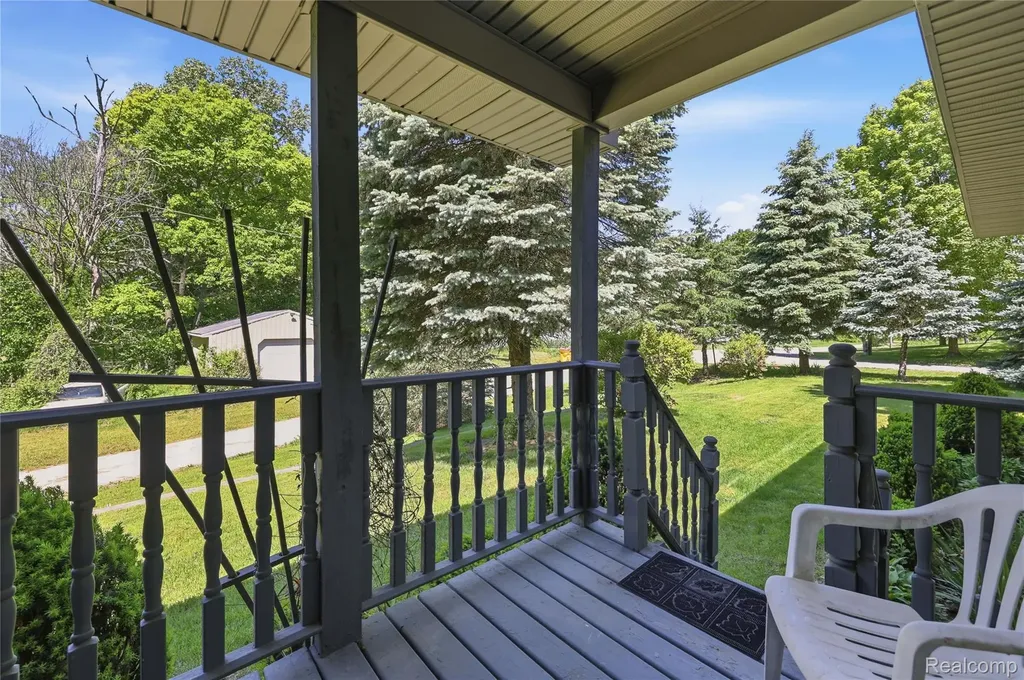 3700 Sylvester Drive Dryden Township MI 48428