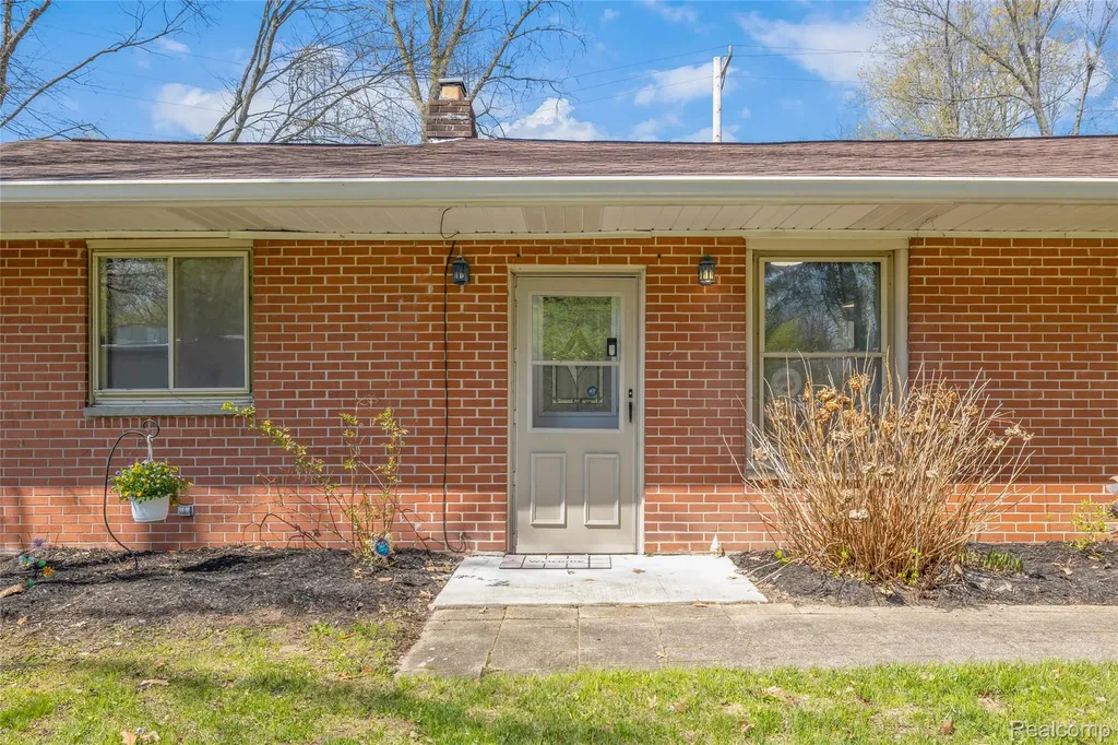 16000 S Huron River Drive Romulus City MI 48174