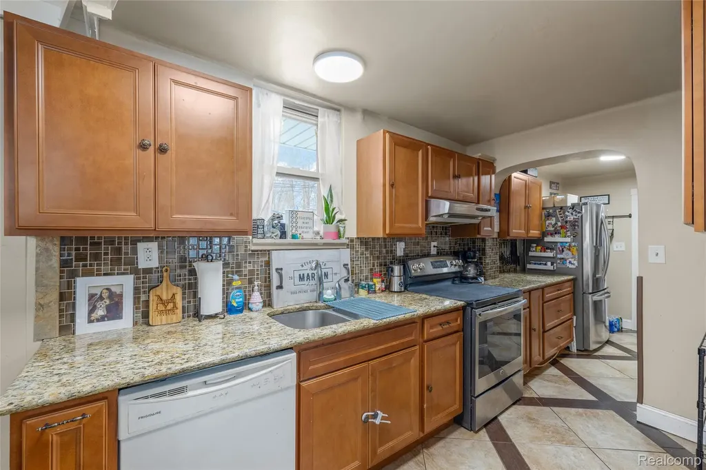16000 S Huron River Drive Romulus City MI 48174
