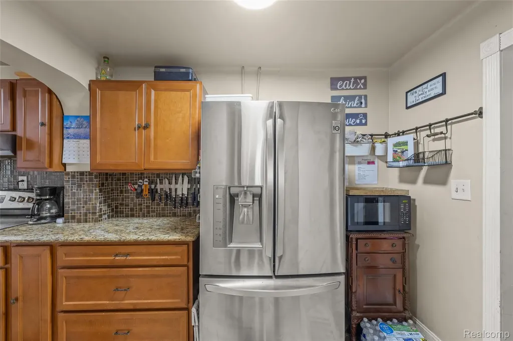 16000 S Huron River Drive Romulus City MI 48174
