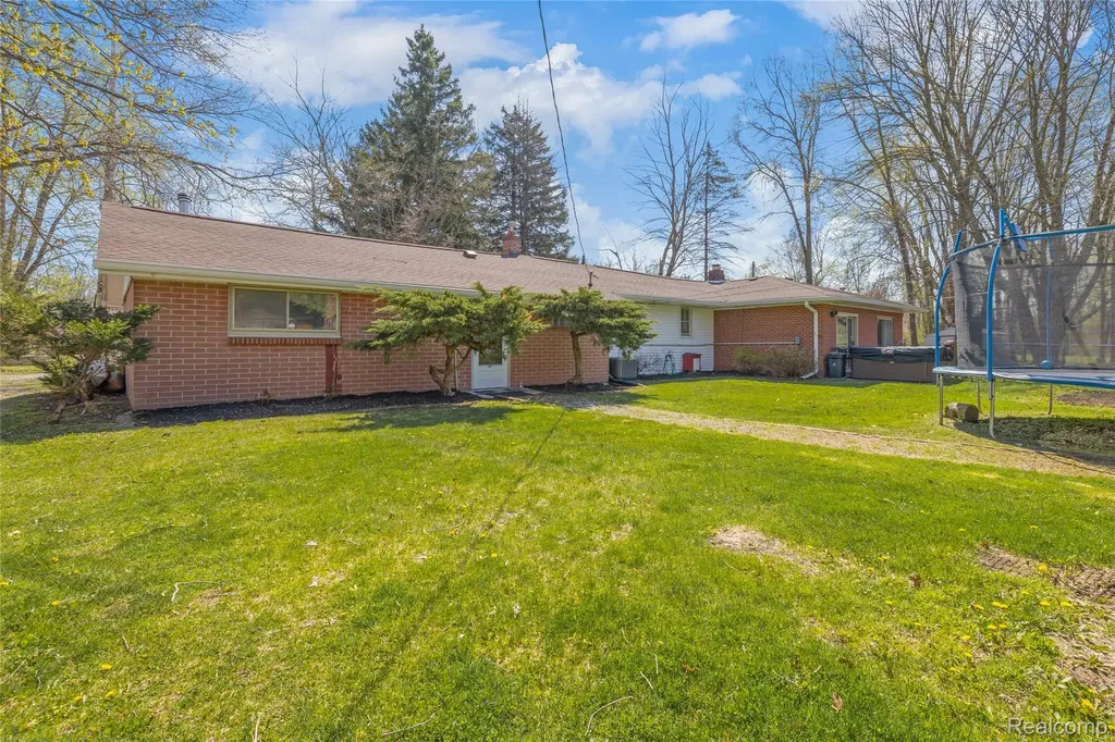 16000 S Huron River Drive Romulus City MI 48174