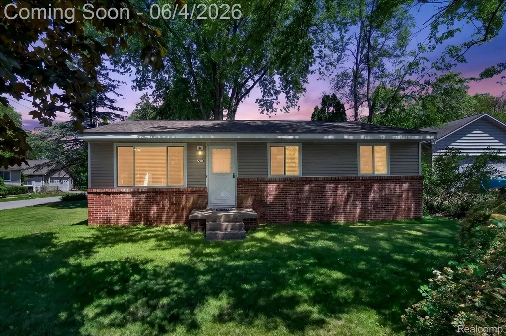 760 Heights Road Orion Charter Township MI 48362