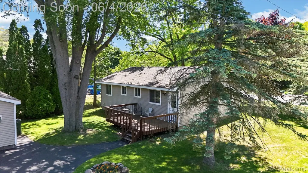 760 Heights Road Orion Charter Township MI 48362