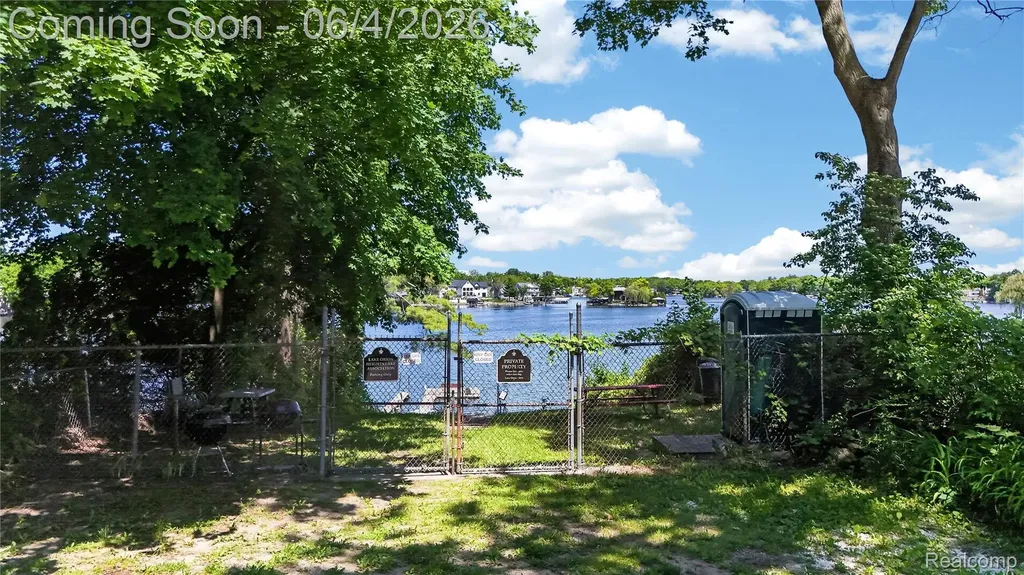 760 Heights Road Orion Charter Township MI 48362