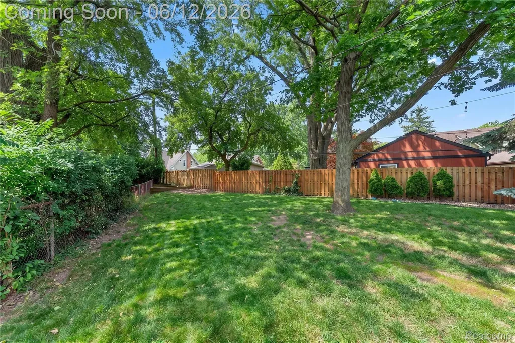 407 Waverley Avenue Royal Oak City MI 48067