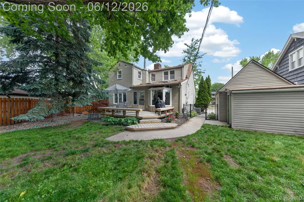 407 Waverley Avenue Royal Oak City MI 48067