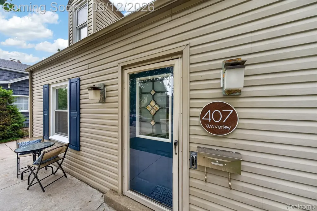 407 Waverley Avenue Royal Oak City MI 48067