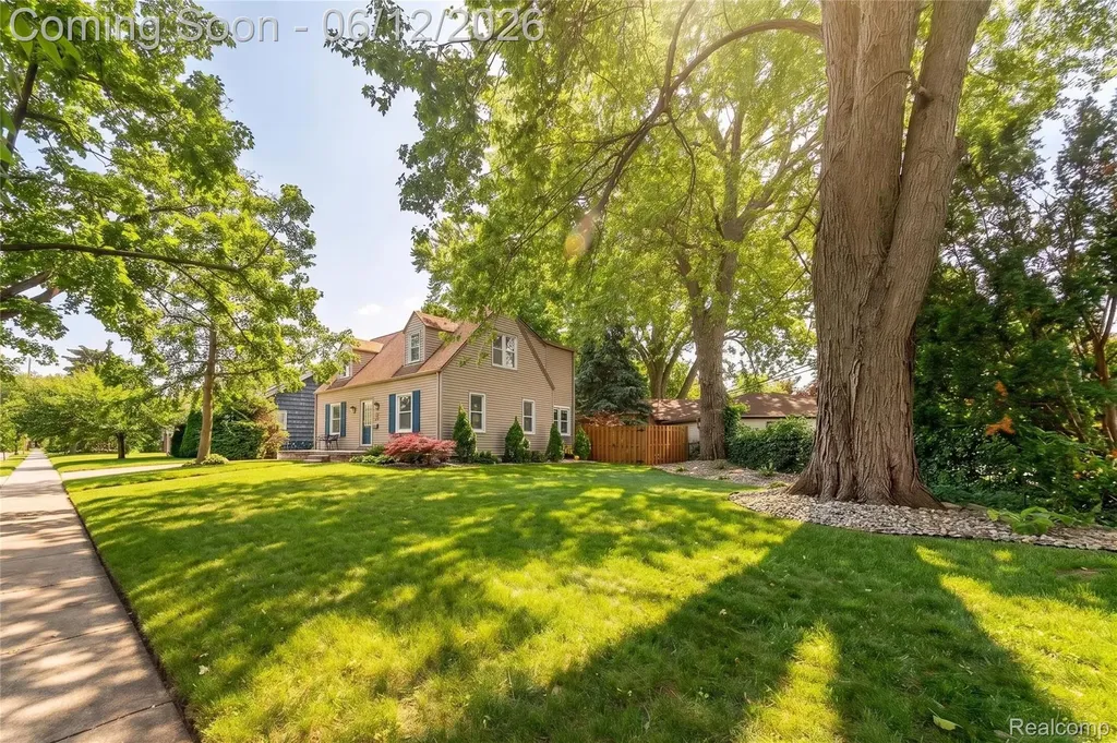 407 Waverley Avenue Royal Oak City MI 48067