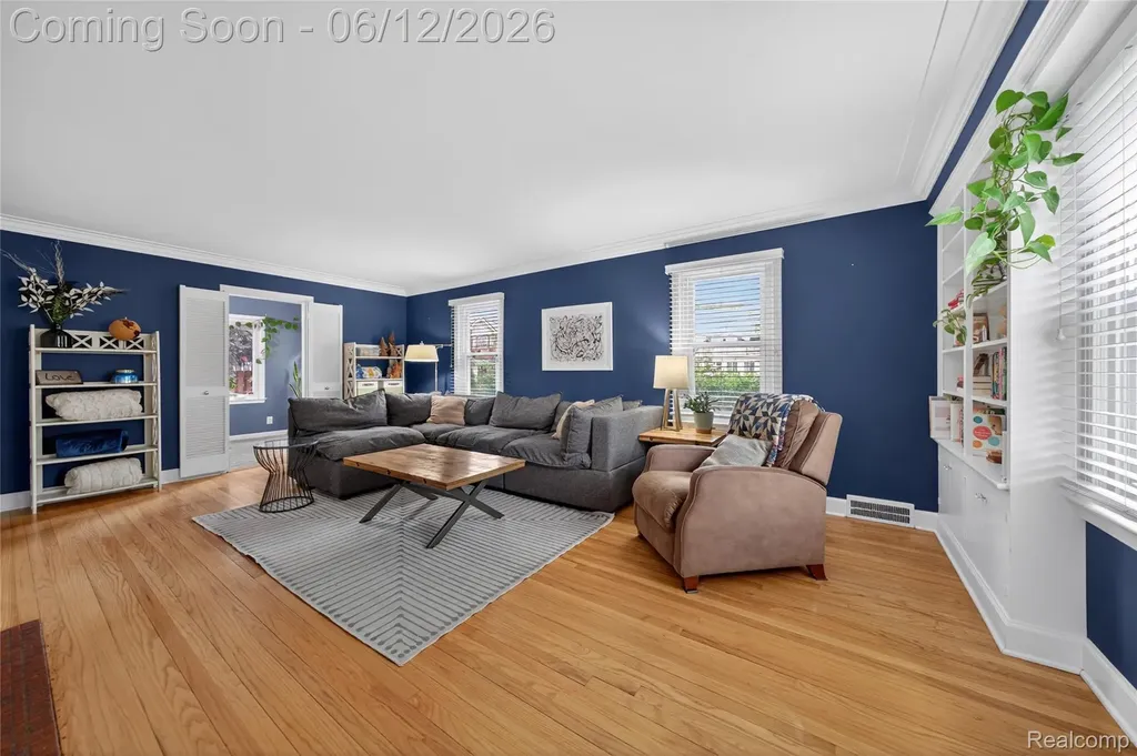 407 Waverley Avenue Royal Oak City MI 48067