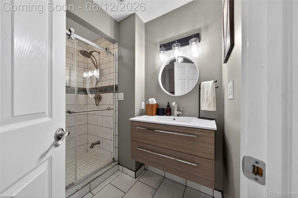 407 Waverley Avenue Royal Oak City MI 48067