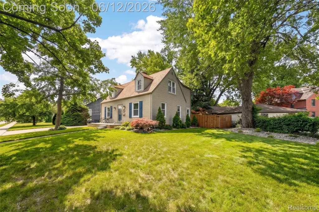 407 Waverley Avenue Royal Oak City MI 48067