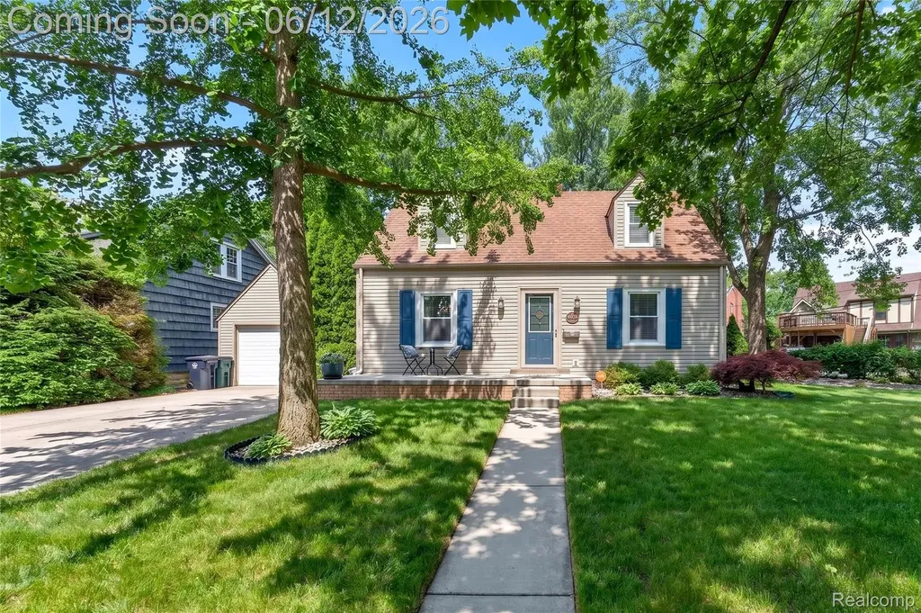 407 Waverley Avenue Royal Oak City MI 48067