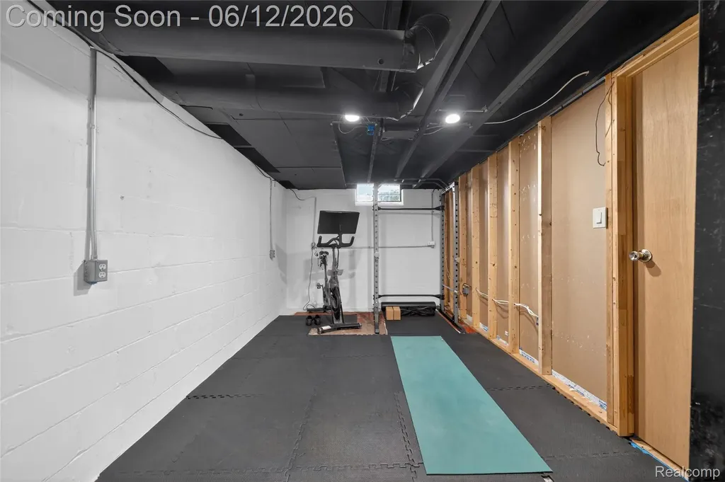 407 Waverley Avenue Royal Oak City MI 48067