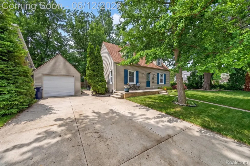 407 Waverley Avenue Royal Oak City MI 48067