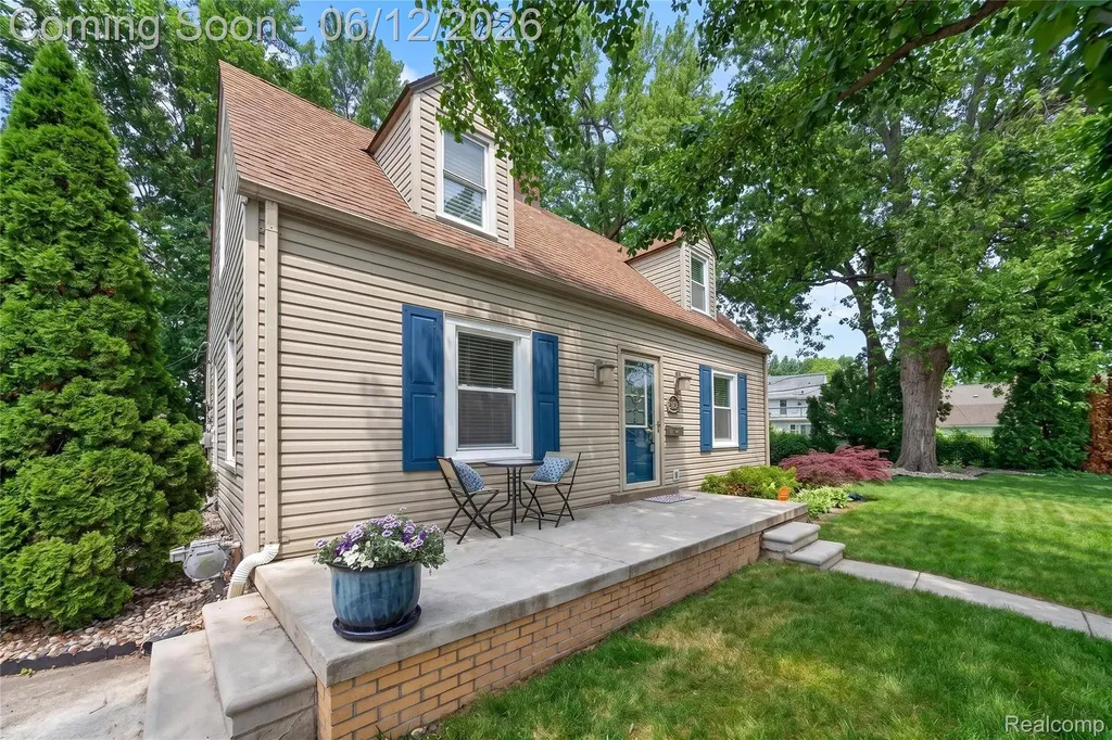 407 Waverley Avenue Royal Oak City MI 48067