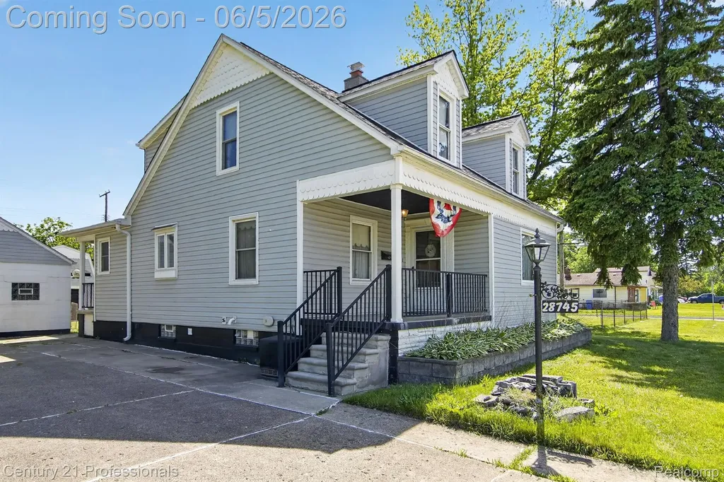 28745 Avondale Street Inkster City MI 48141