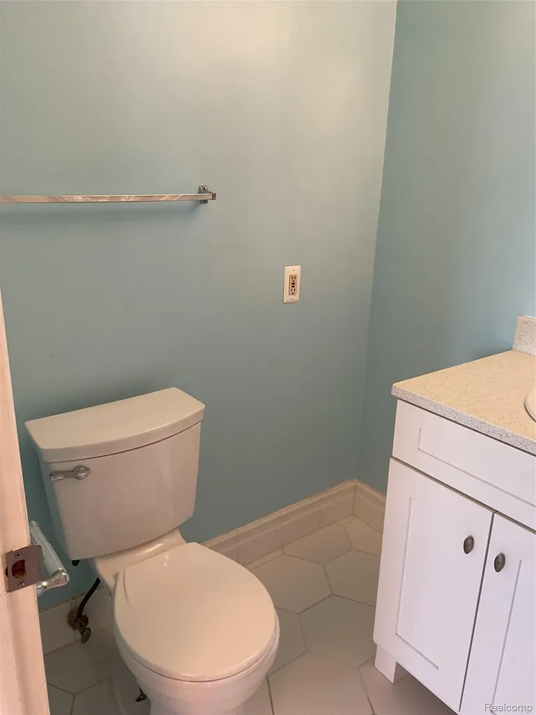 6103 Orchard Lake Road West Bloomfield Charter Township MI 48322
