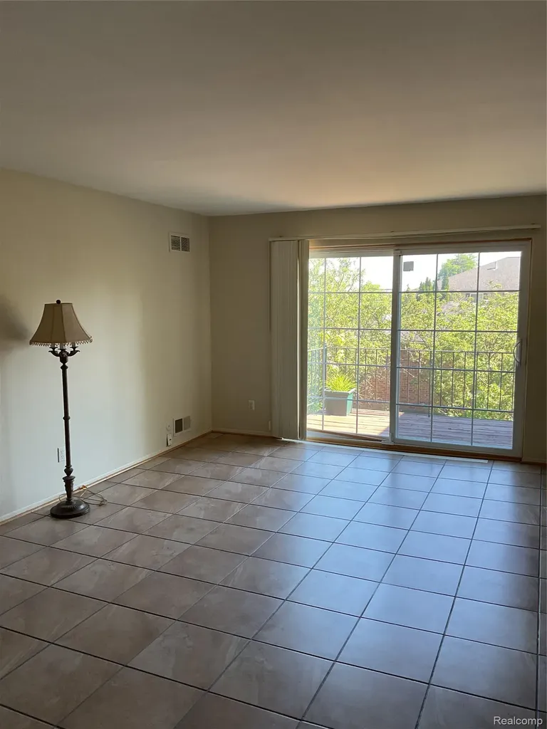 6103 Orchard Lake Road West Bloomfield Charter Township MI 48322