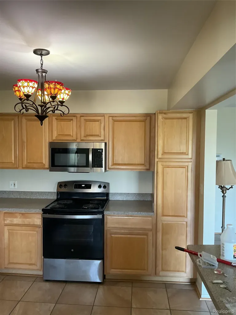 6103 Orchard Lake Road West Bloomfield Charter Township MI 48322