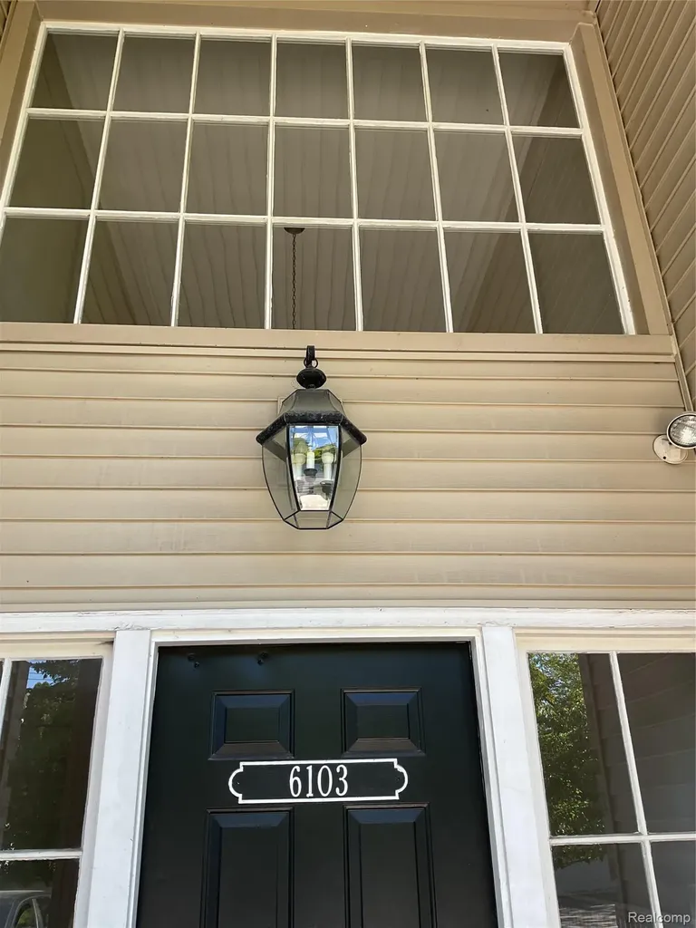 6103 Orchard Lake Road West Bloomfield Charter Township MI 48322