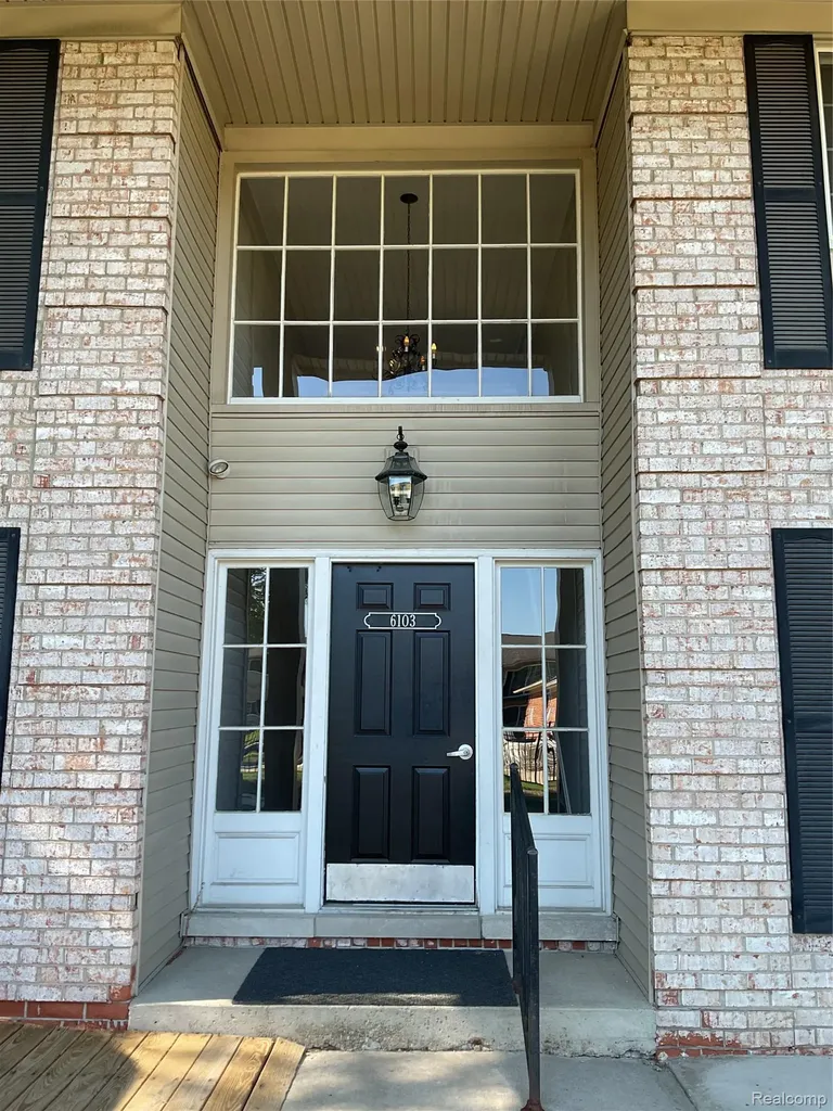 6103 Orchard Lake Road West Bloomfield Charter Township MI 48322