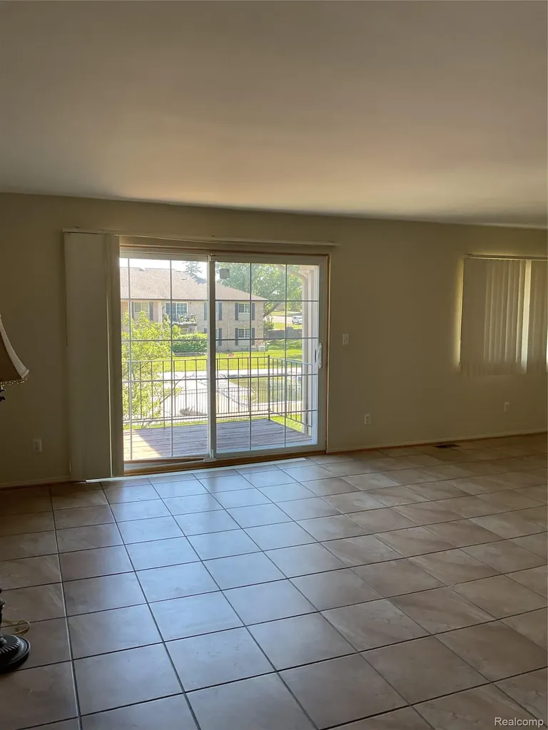 6103 Orchard Lake Road West Bloomfield Charter Township MI 48322
