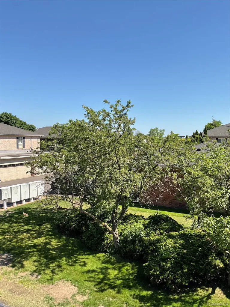 6103 Orchard Lake Road West Bloomfield Charter Township MI 48322