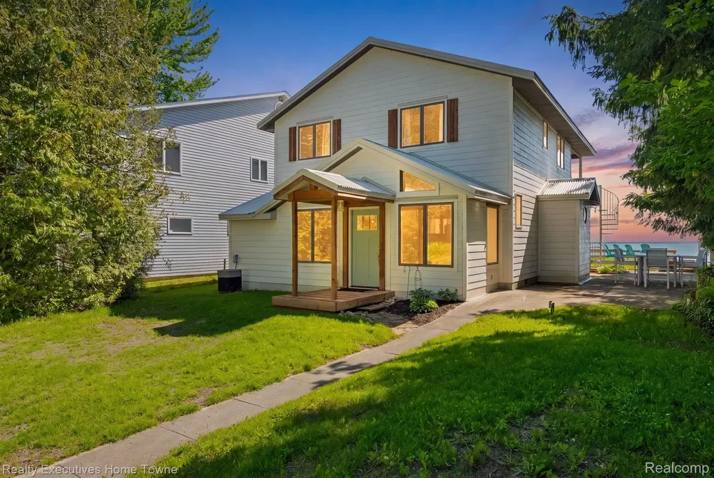 7758 Rest Haven Court Burtchville Township MI 48059