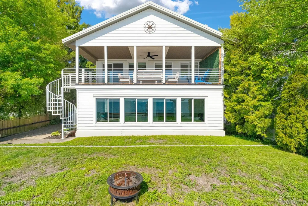 7758 Rest Haven Court Burtchville Township MI 48059