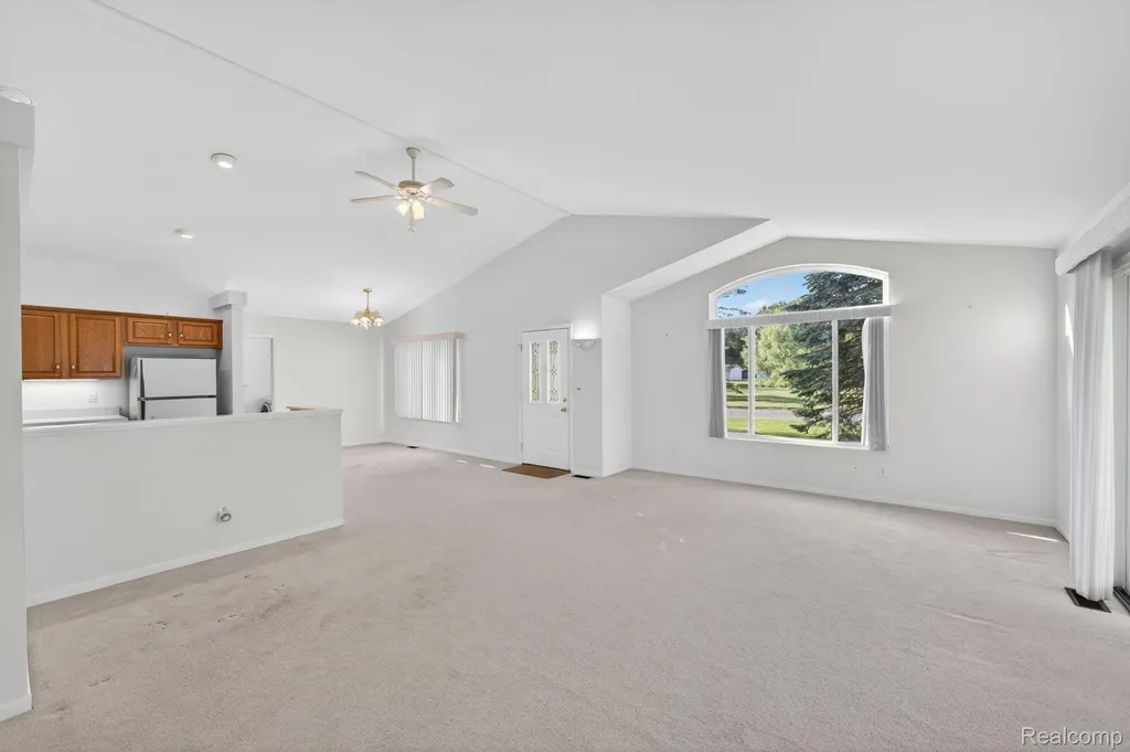 100 Aberdeen Drive Flushing City MI 48433