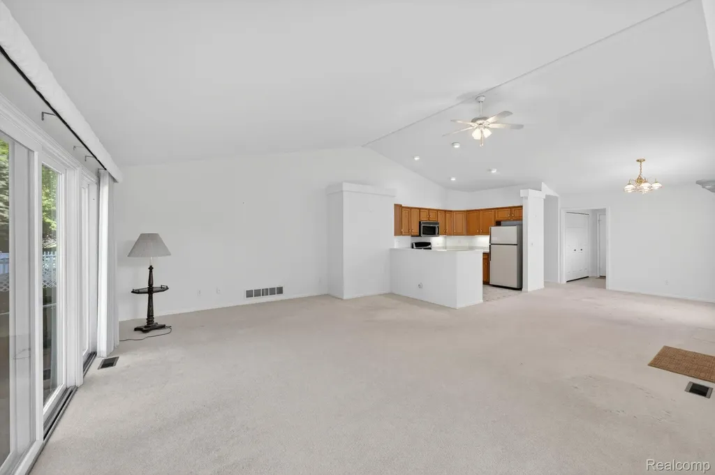 100 Aberdeen Drive Flushing City MI 48433