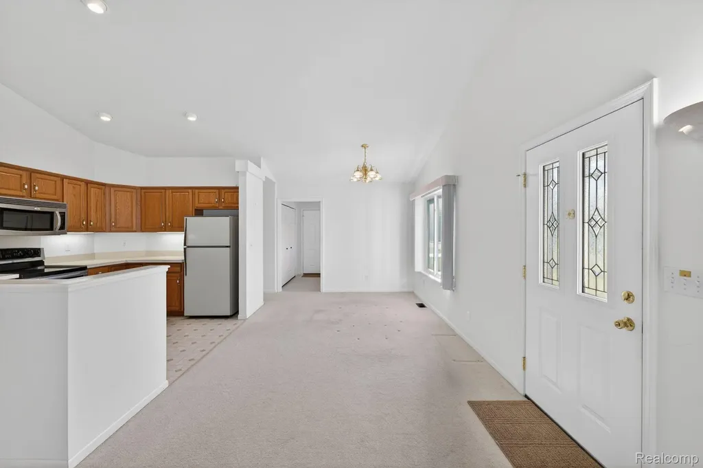 100 Aberdeen Drive Flushing City MI 48433