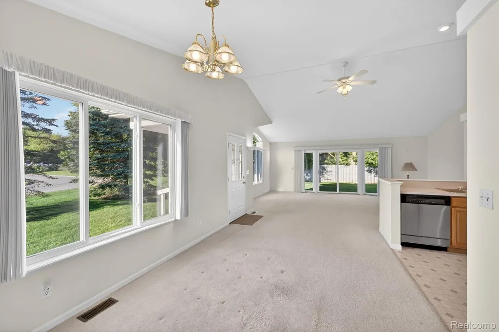 100 Aberdeen Drive Flushing City MI 48433