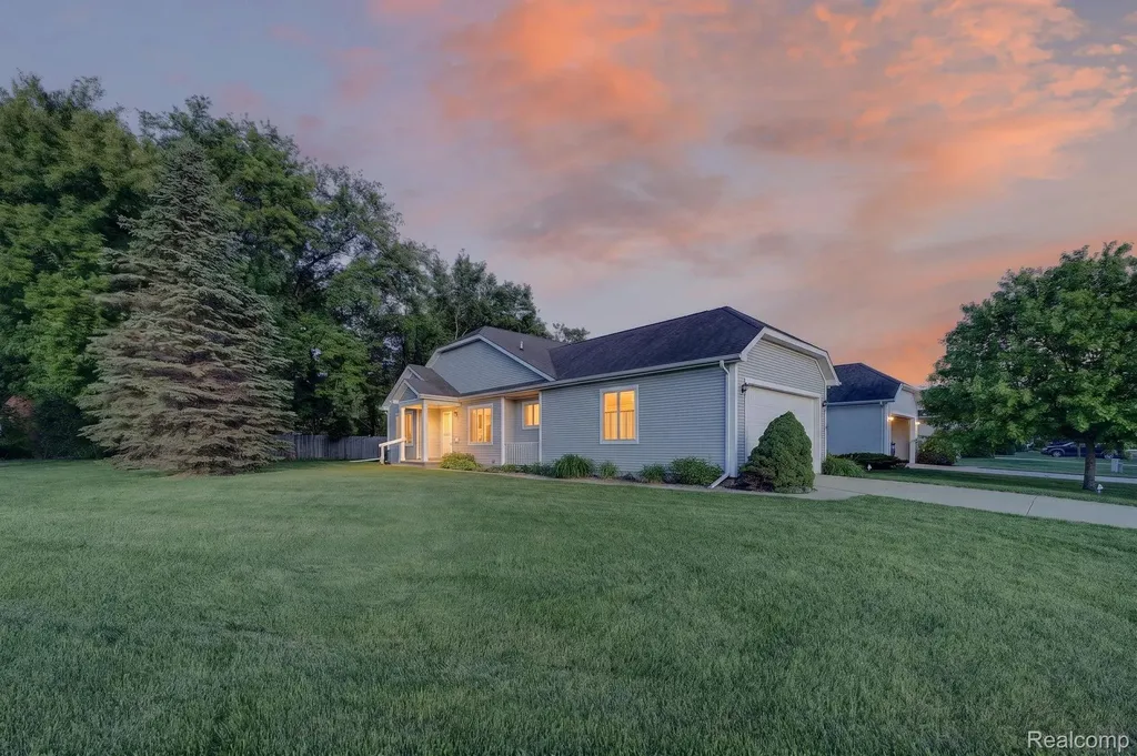 100 Aberdeen Drive Flushing City MI 48433